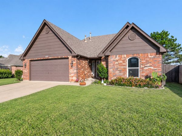 8105 S Elder Avenue , Broken Arrow, OK 74011