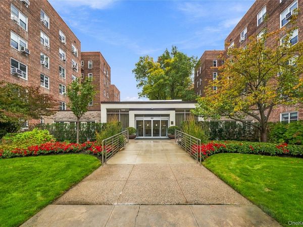 112-20 72ND Drive , Unit APT D25, Forest Hills, NY 11375
