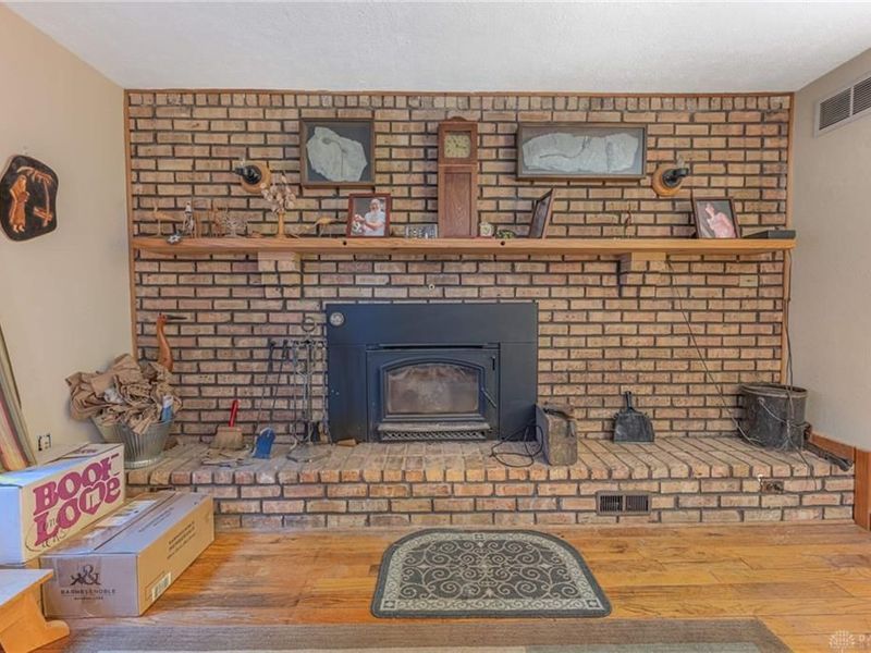 205 E Main Street, Medway, OH 45341 Photo 8