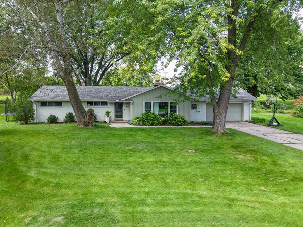 2105 N 166th St, Brookfield, WI 53005