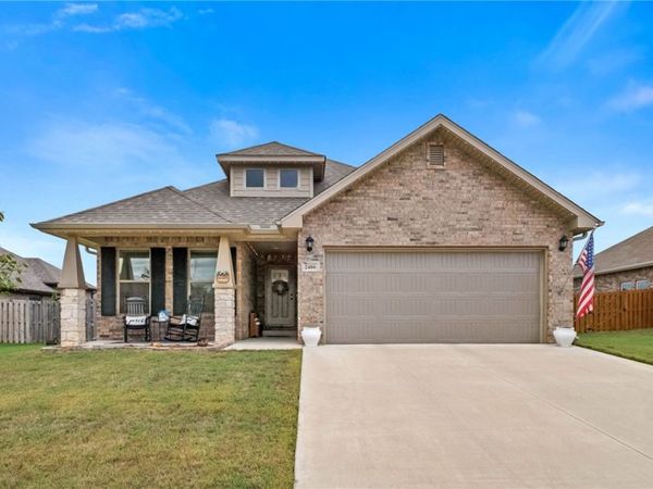 2406 Armstrong Lane , Pea Ridge, AR 72751