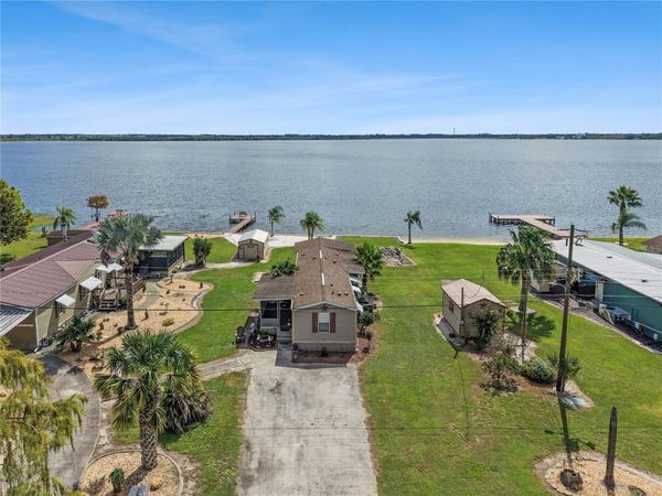 3208 LAKEVIEW DRIVE , HAINES CITY, FL 33844