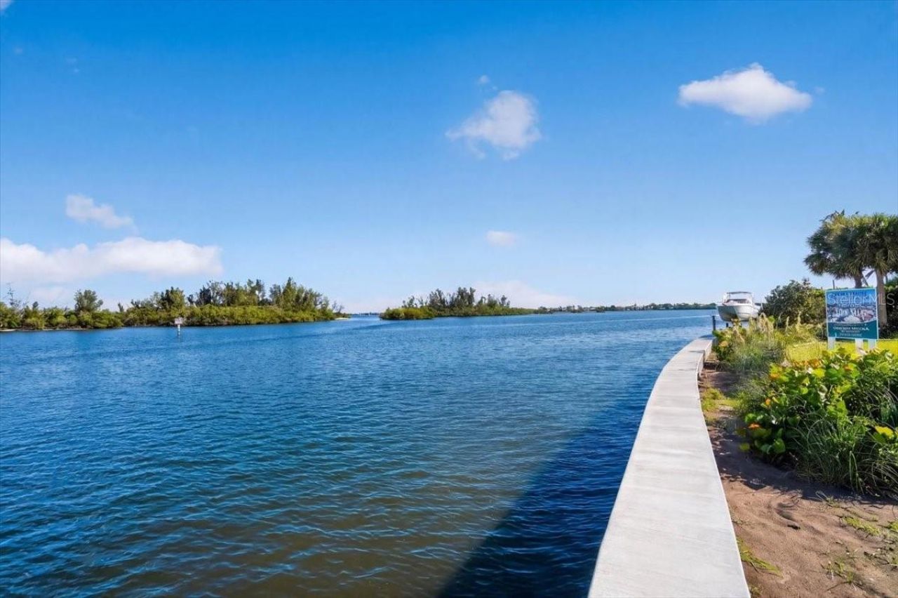 894 Freeling Drive, Sarasota, FL 34242 Photo