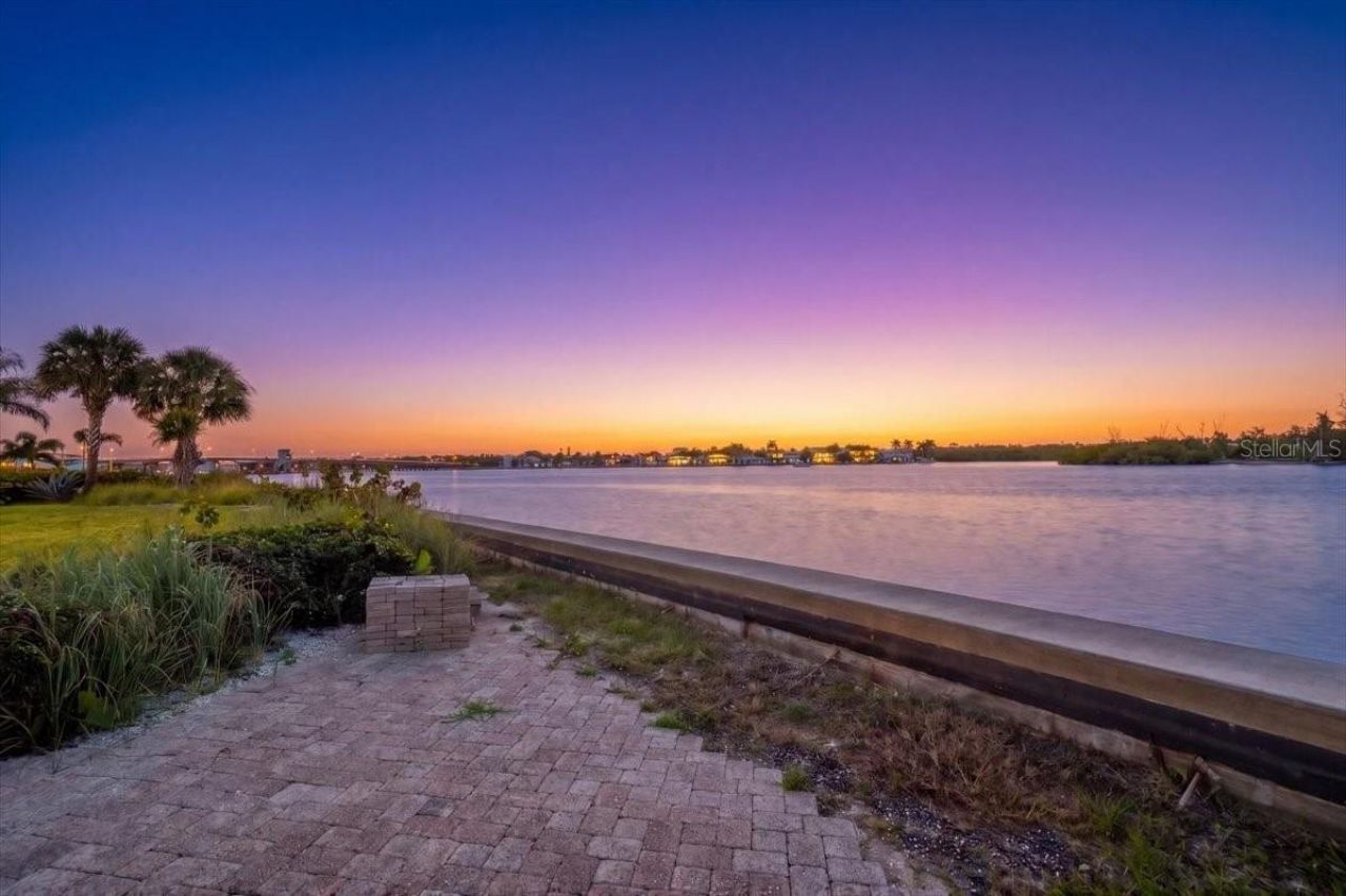 894 Freeling Drive, Sarasota, FL 34242 Photo