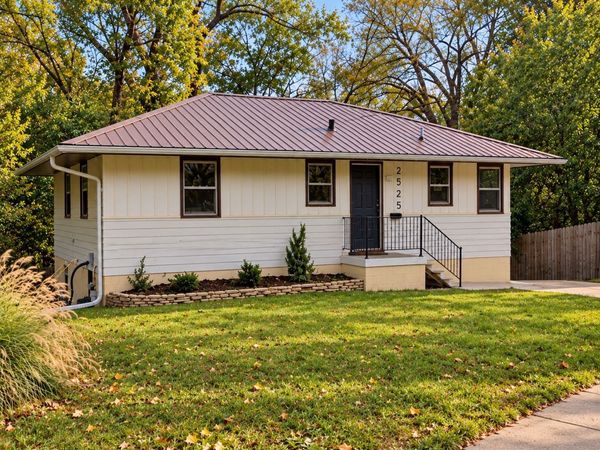 2525 27th Street , Des Moines, IA 50310
