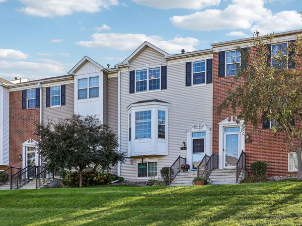 1704 Riverside Drive, Shakopee, MN 55379
