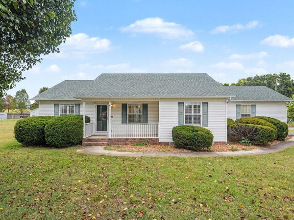 530 Winning Dr , Columbia, TN 38401