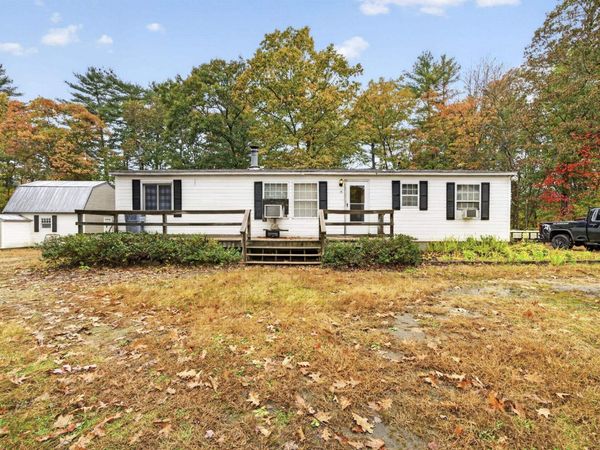 15 Clover Court, Raymond, NH 03077