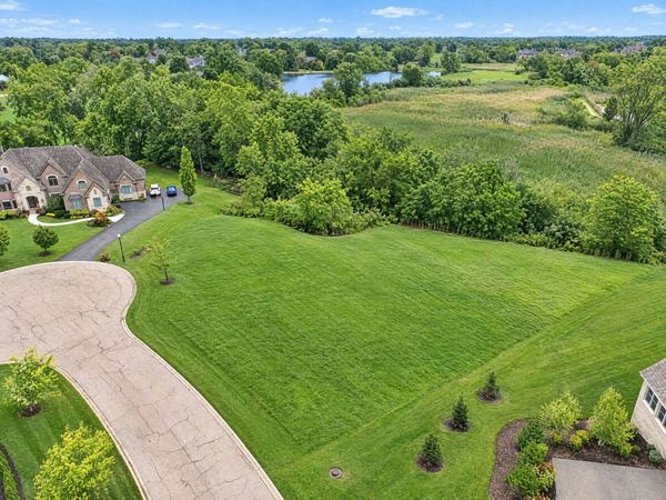 23697 N Matthew Court, Long Grove, IL 60047