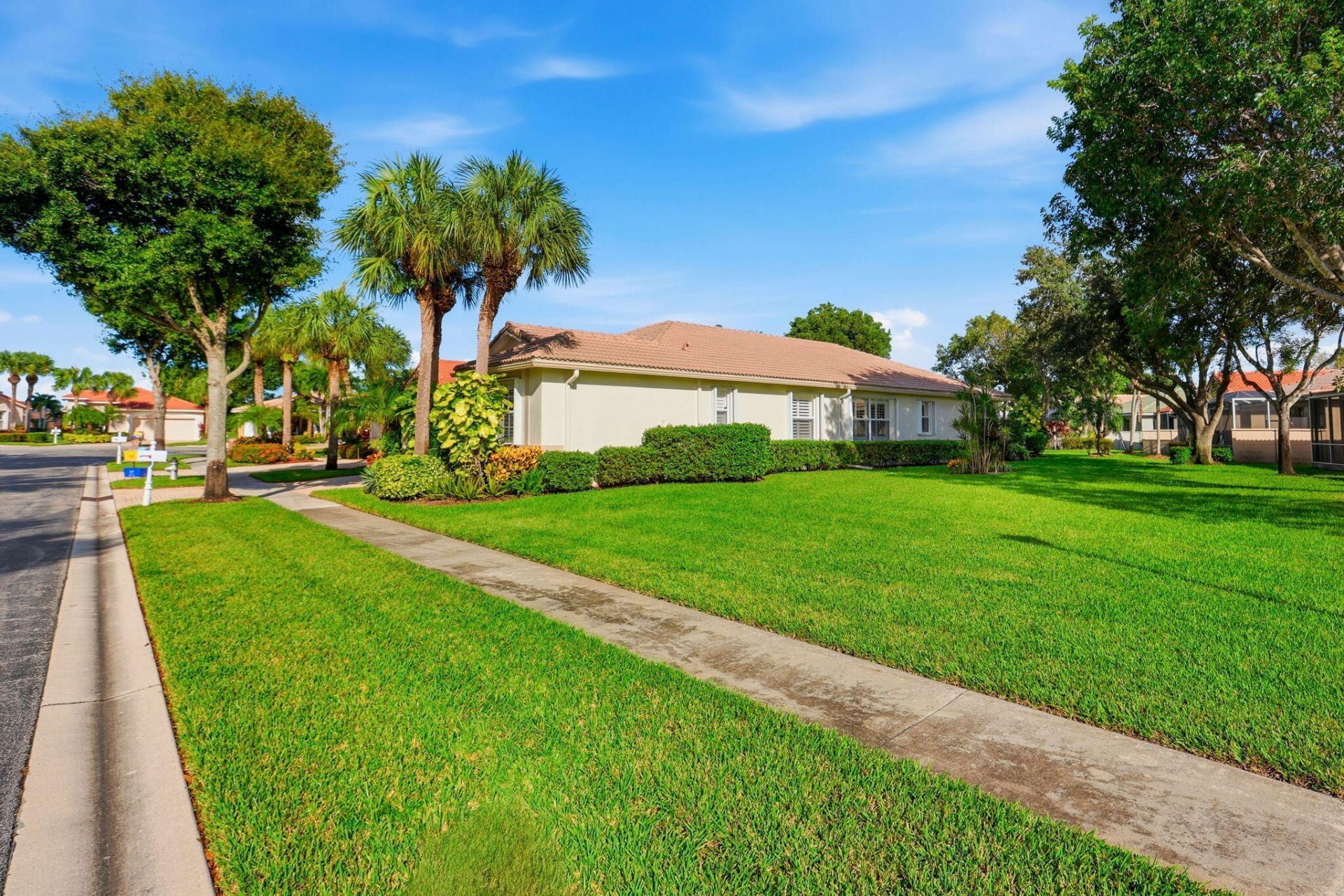 9299 Sapphire Cove Drive, West Palm Beach, FL 33411 Photo