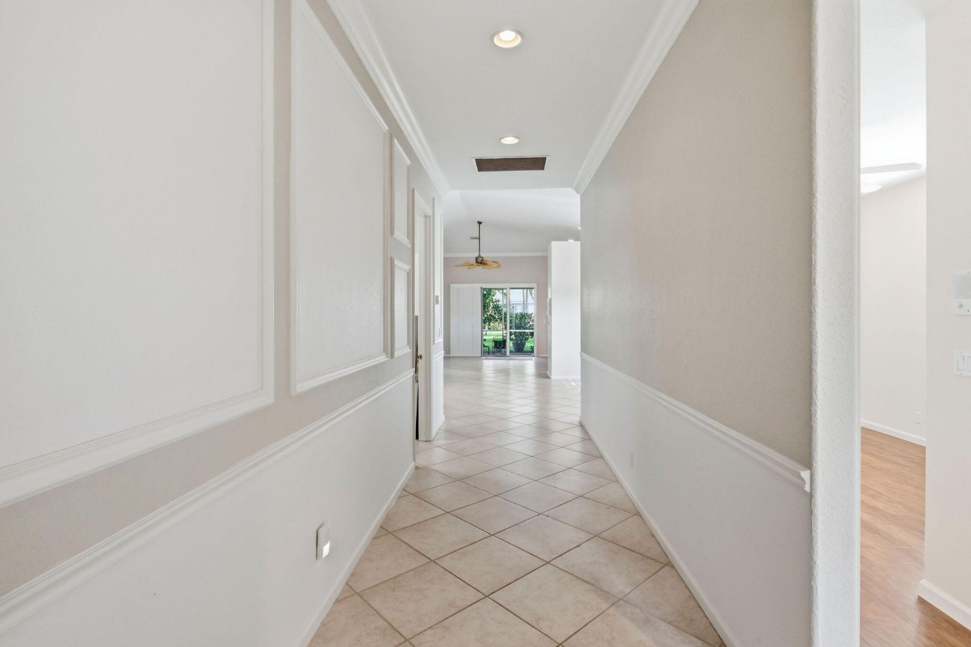 9299 Sapphire Cove Drive, West Palm Beach, FL 33411 Photo