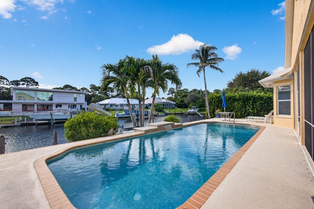8460 SE Sabal Street, Hobe Sound, FL 33455 Photo