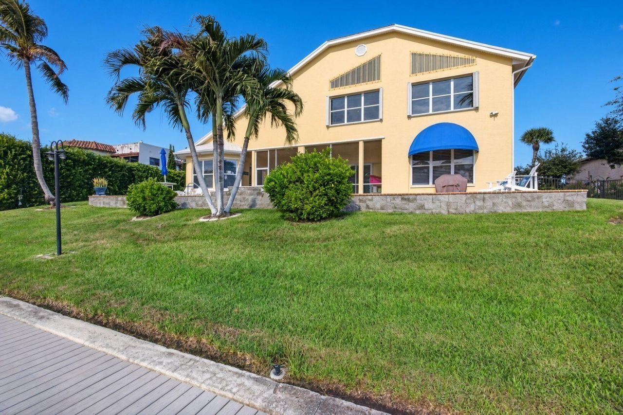 8460 SE Sabal Street, Hobe Sound, FL 33455 Photo