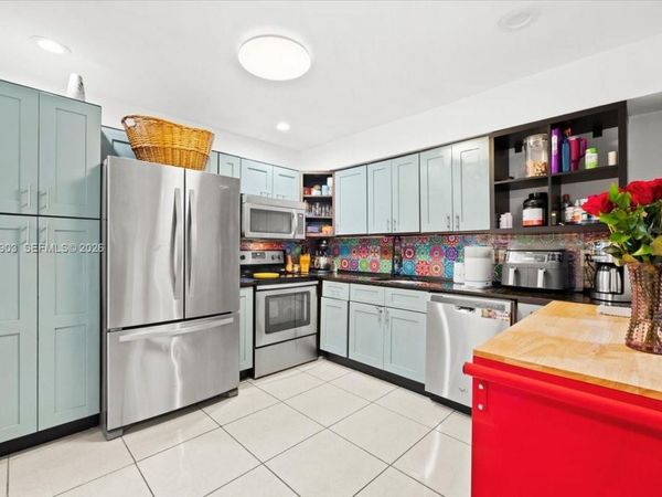 924 SW 15th Ter, Fort Lauderdale, FL 33312