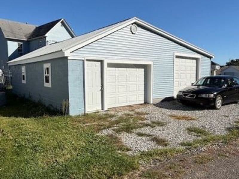229 E State Street, Newcomerstown, OH 43832 Photo 10