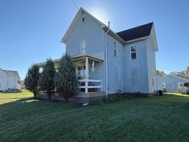 229 E State Street, Newcomerstown, OH 43832 Photo 2
