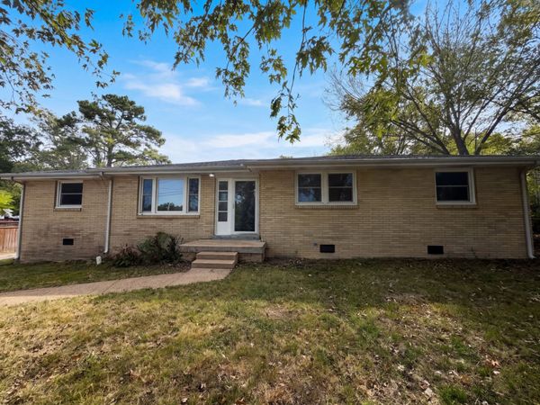 5122 Edmondson Pike , Nashville, TN 37211