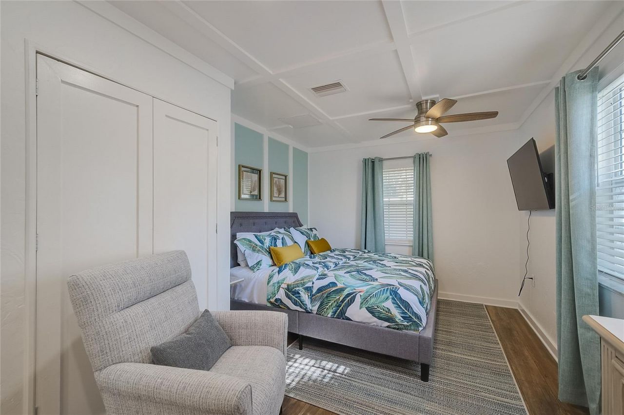 426 Eagles Nest Lane , Sarasota, FL 34243 Photo