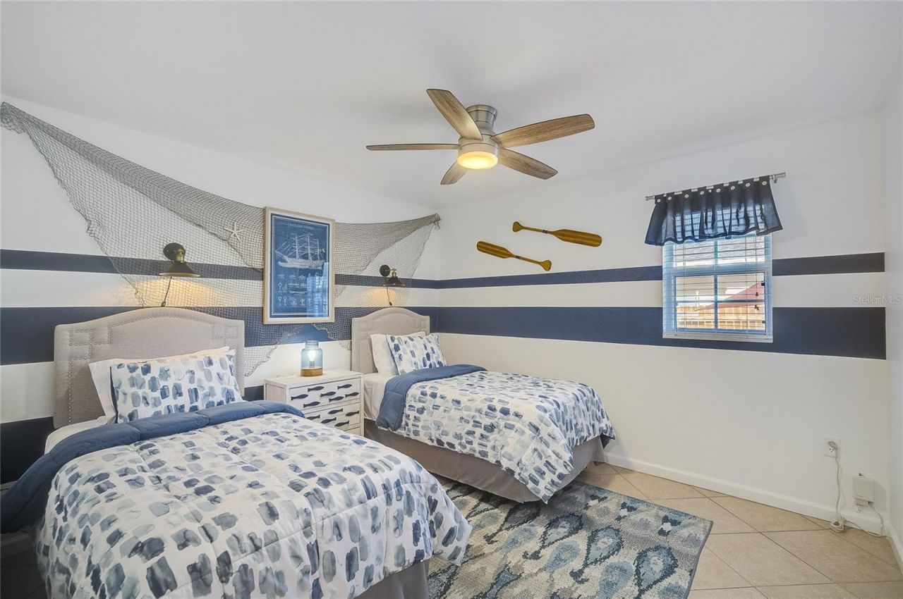 426 Eagles Nest Lane , Sarasota, FL 34243 Photo
