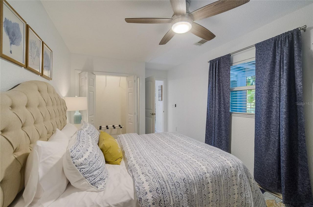 426 Eagles Nest Lane , Sarasota, FL 34243 Photo