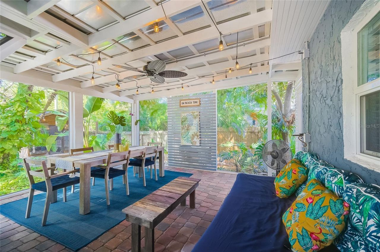 426 Eagles Nest Lane , Sarasota, FL 34243 Photo