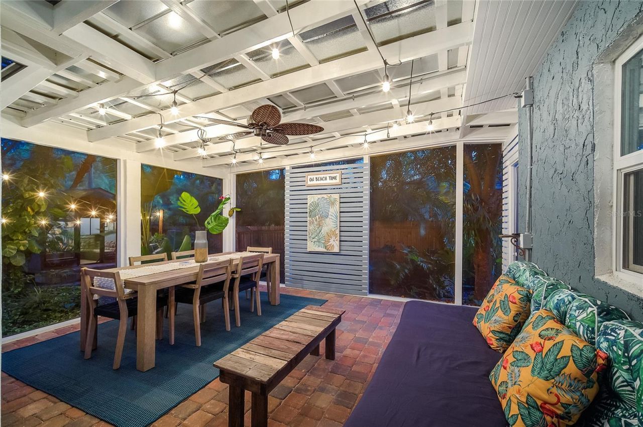 426 Eagles Nest Lane , Sarasota, FL 34243 Photo