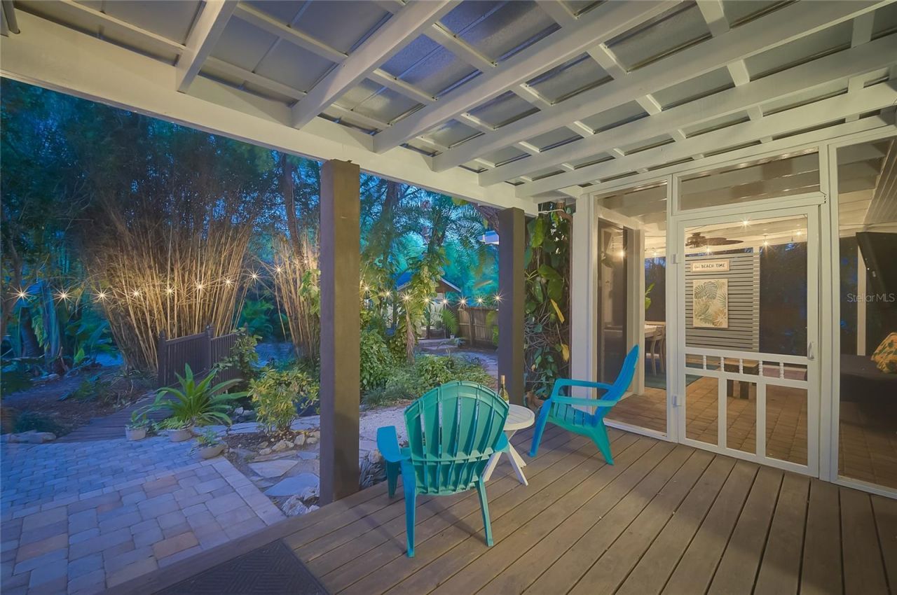 426 Eagles Nest Lane , Sarasota, FL 34243 Photo