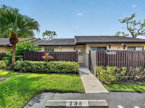 604 SEA PINE Way, Unit C, Greenacres, FL 33415