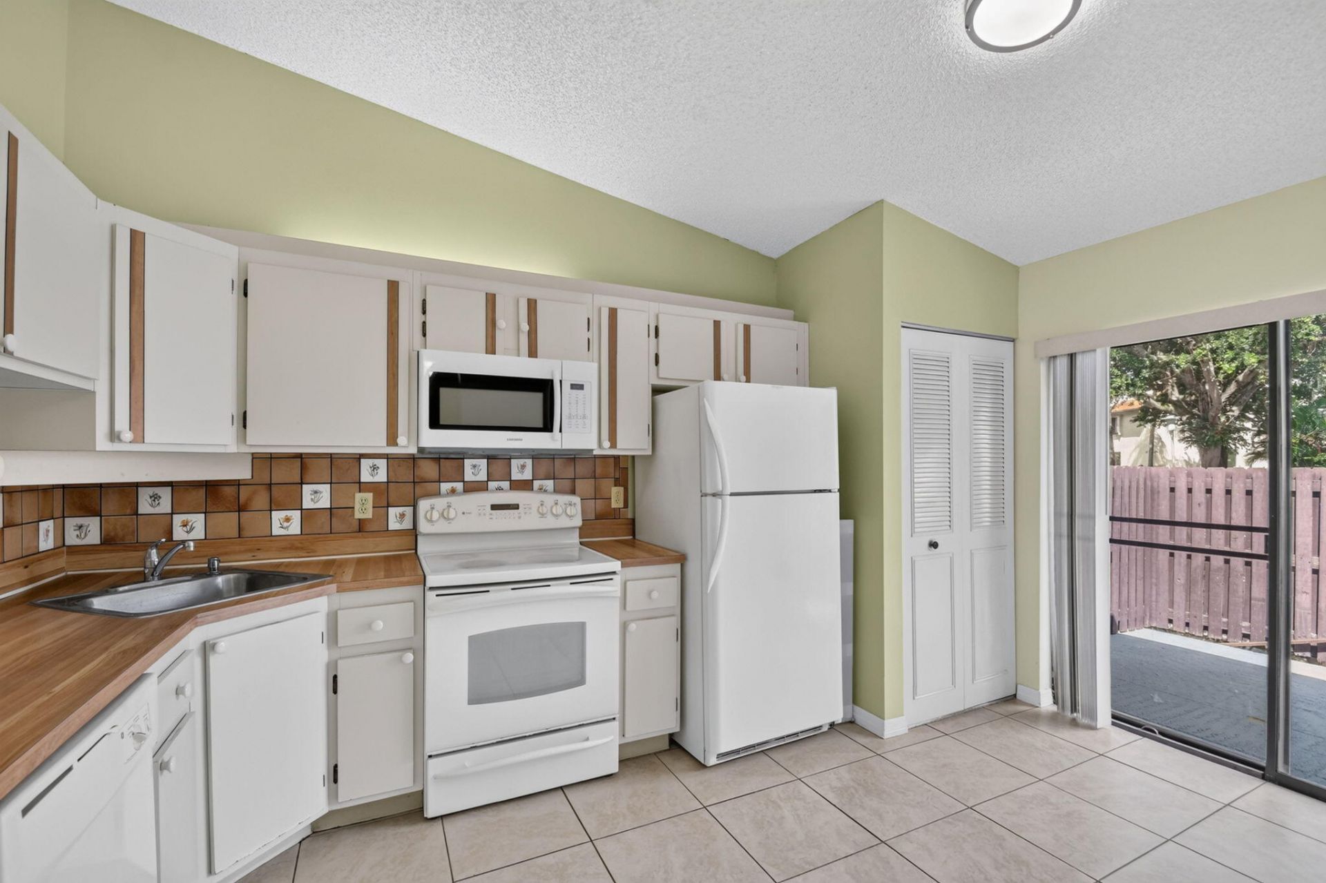 604 Sea Pine Way, Unit C, Greenacres, FL 33415 Photo