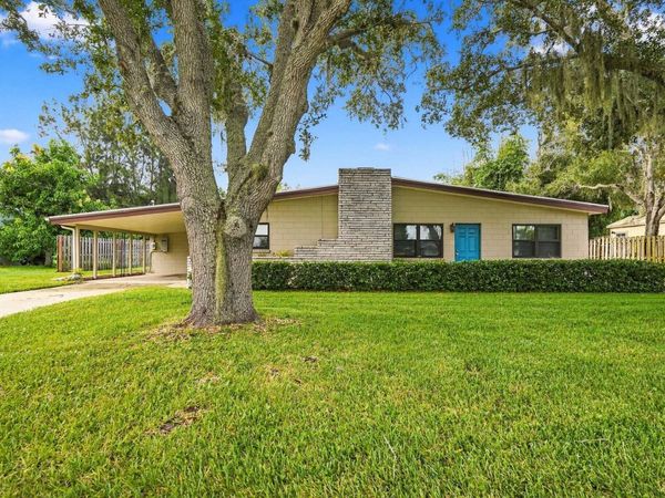 336 CHAMBERLAIN Boulevard, St. Lucie Village, FL 34946
