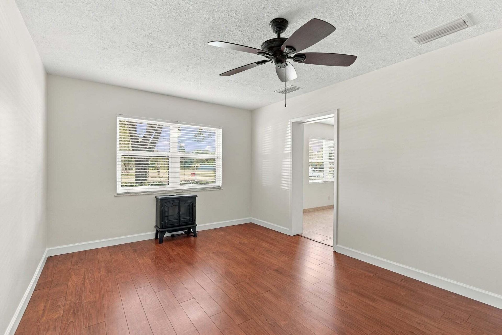 336 Chamberlain Boulevard, St. Lucie Village, FL 34946 Photo