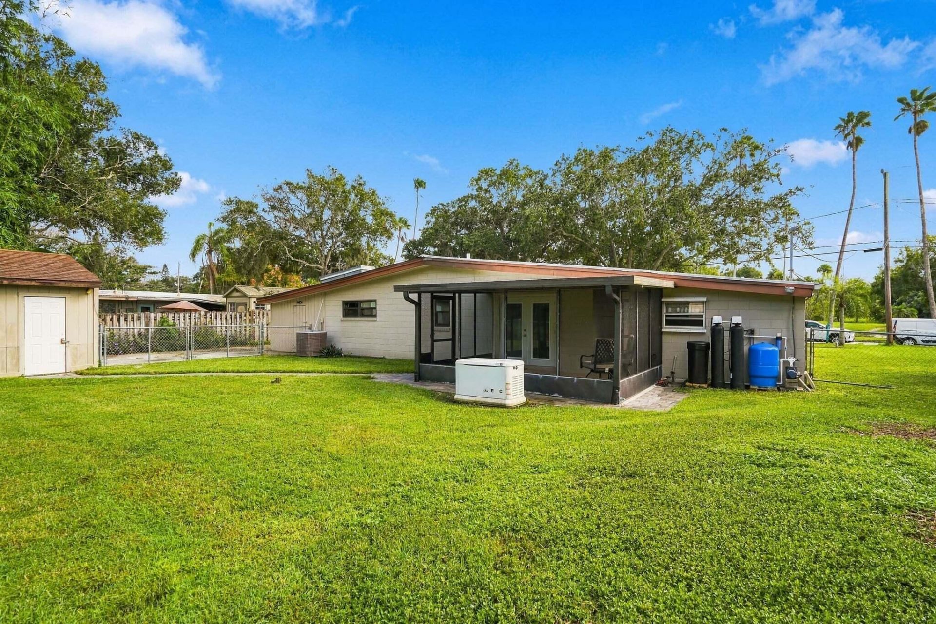 336 Chamberlain Boulevard, St. Lucie Village, FL 34946 Photo