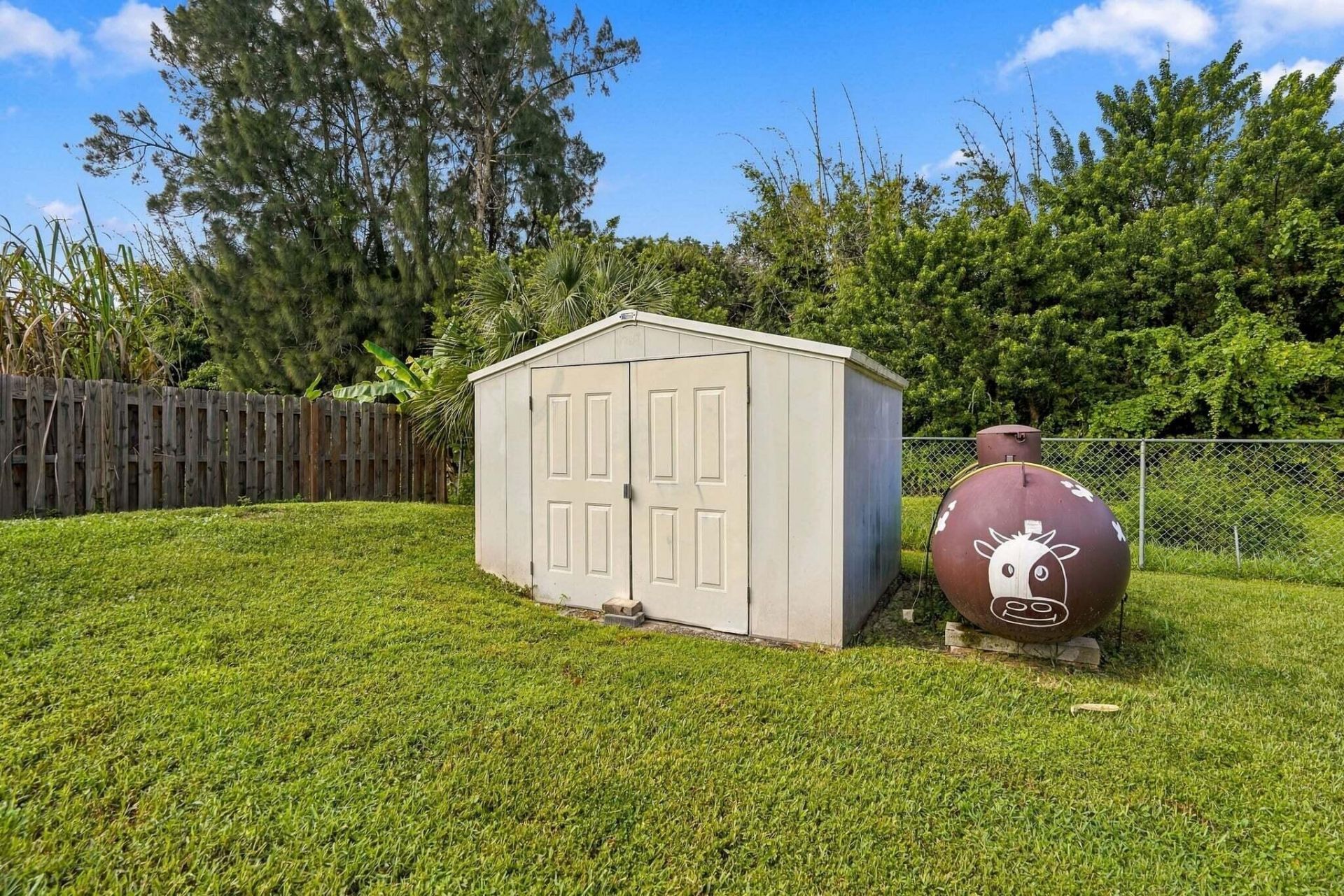 336 Chamberlain Boulevard, St. Lucie Village, FL 34946 Photo