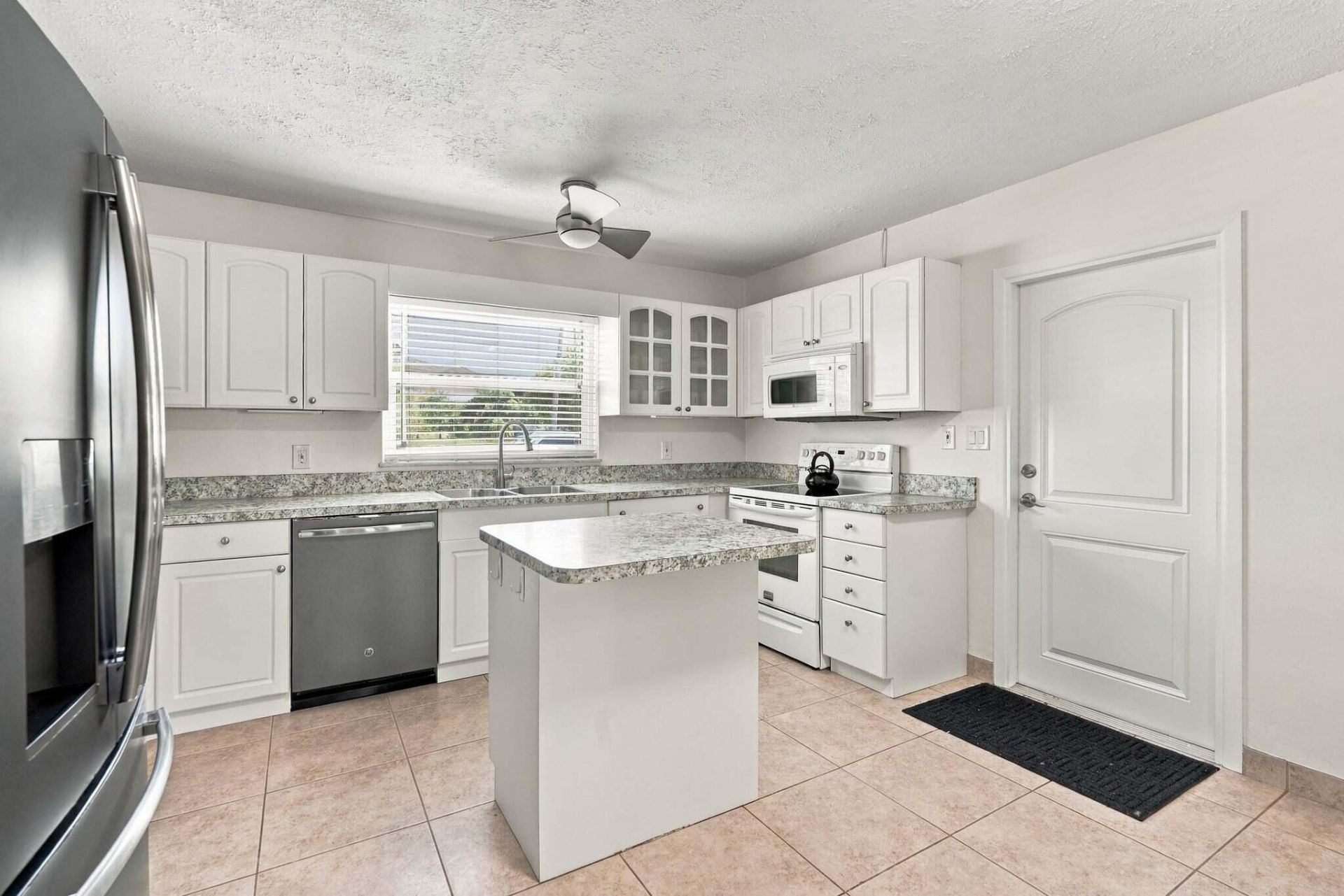 336 Chamberlain Boulevard, St. Lucie Village, FL 34946 Photo