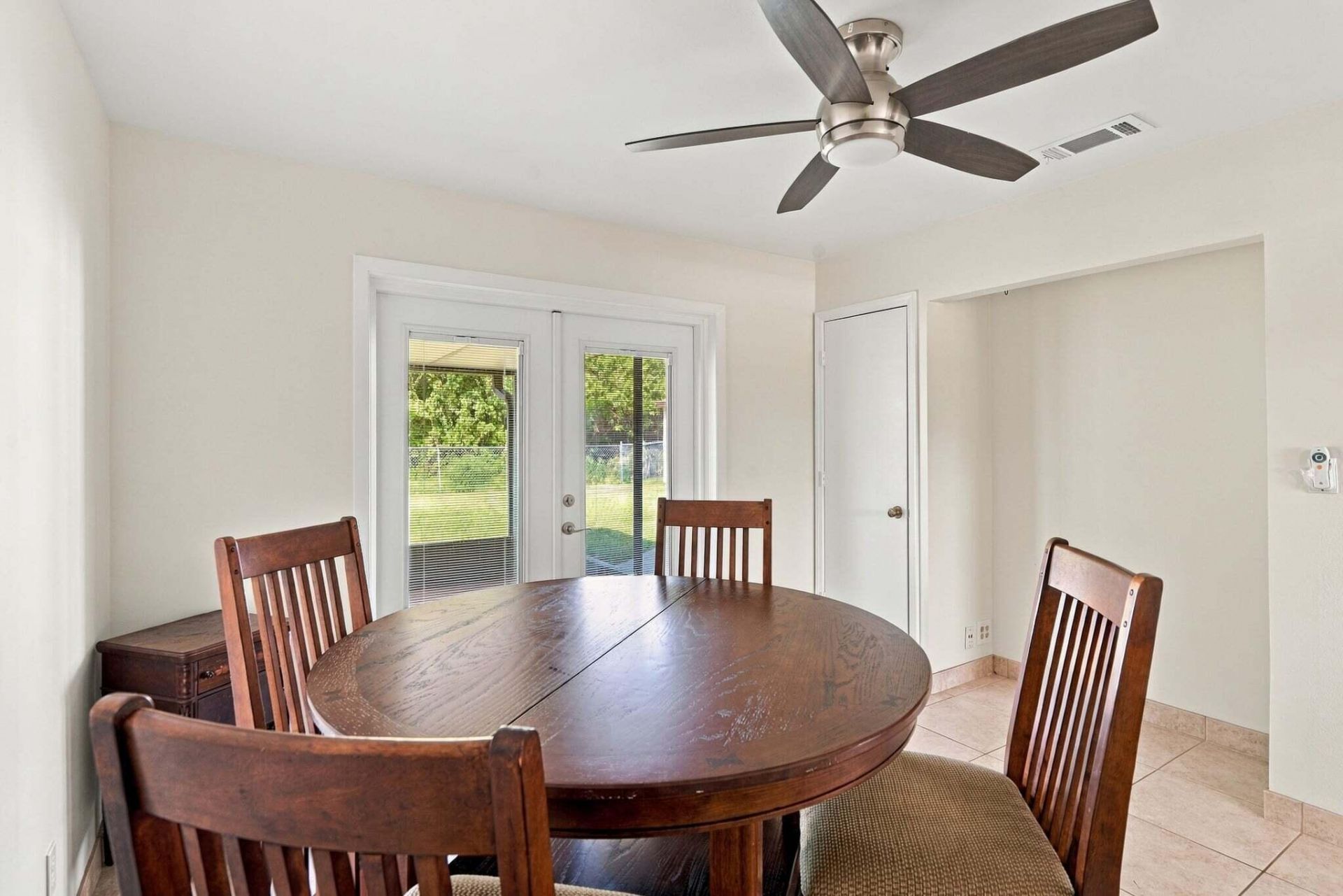 336 Chamberlain Boulevard, St. Lucie Village, FL 34946 Photo
