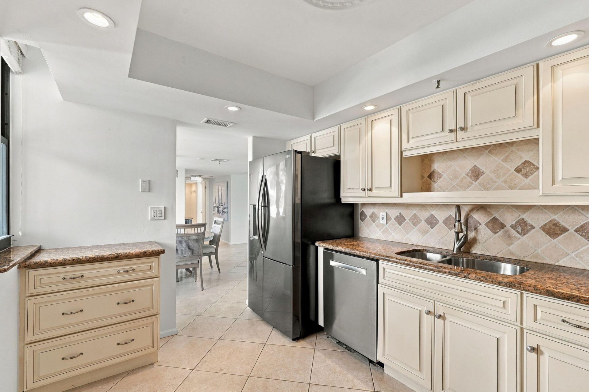 8200 Lakeshore Drive, Unit 2020, Hypoluxo, FL 33462 Photo