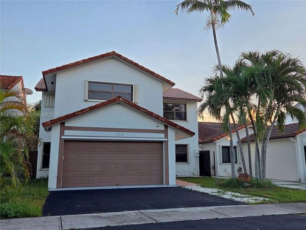 15138 SW 94th Ter , Miami, FL 33196