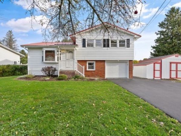 74 Dewey Drive , Fulton, NY 13069