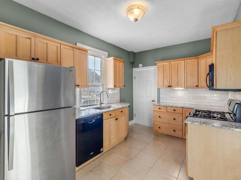 4324 Orchard Lane, Deer Park, OH 45236 Photo 13