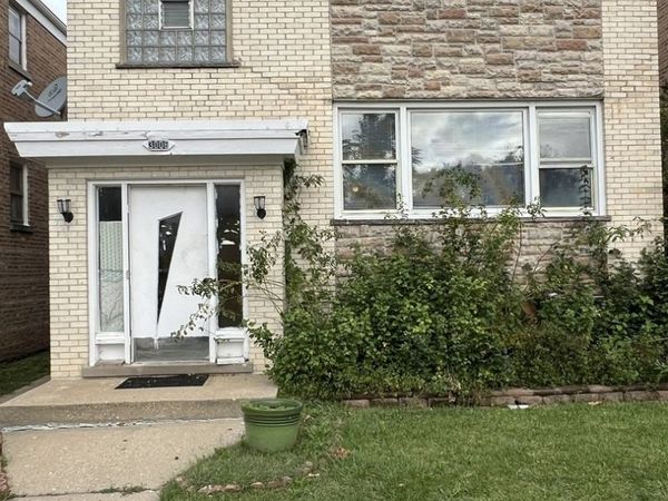 3006 W Touhy Avenue , Chicago, IL 60645