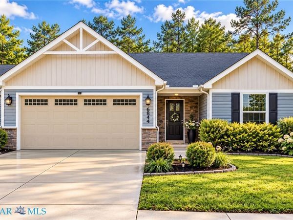 6844 Motley Landing Drive , Gloucester, VA 23061