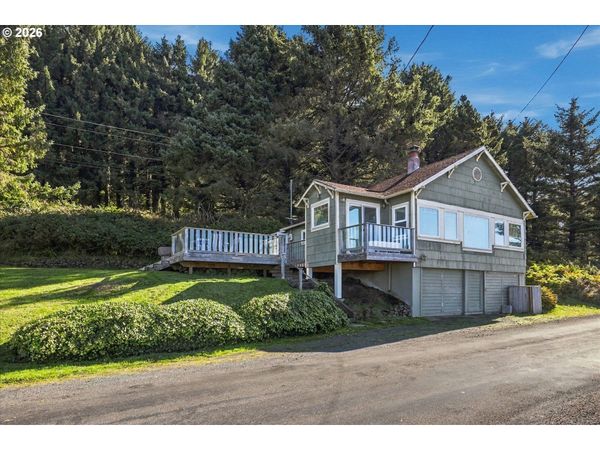 3510 ROCKY CREEK AVE, Depoe Bay, OR 97341