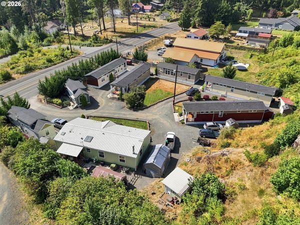 45161 MCKENZIE HWY, Walterville, OR 97489