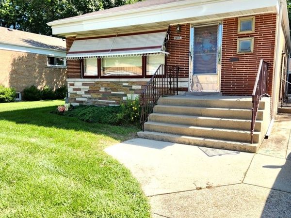 14415 S Saginaw Avenue , Burnham, IL 60633