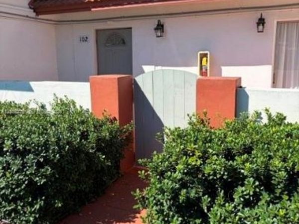 3200 Coral Springs Dr , Coral Springs, FL 33065