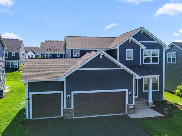 10124 Arrowwood Trail, Woodbury, MN 55129