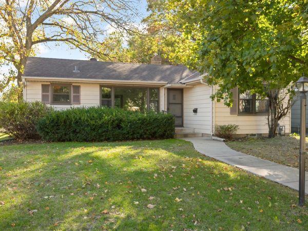 1208 Hoyt Avenue E, Saint Paul, MN 55106