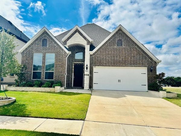 1045 Manchester Drive, Wylie, TX 75098