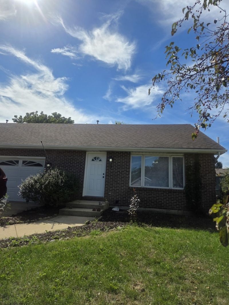 17 Pine Court, South Elgin, IL 60177 Main Photo