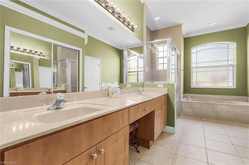 1784 22nd Ave Ne, Naples, FL 34120 Photo